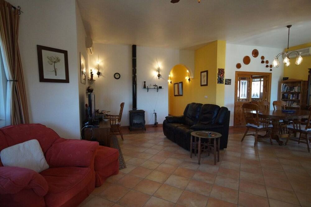Photo of Livingroom in Valle de Abdalagis