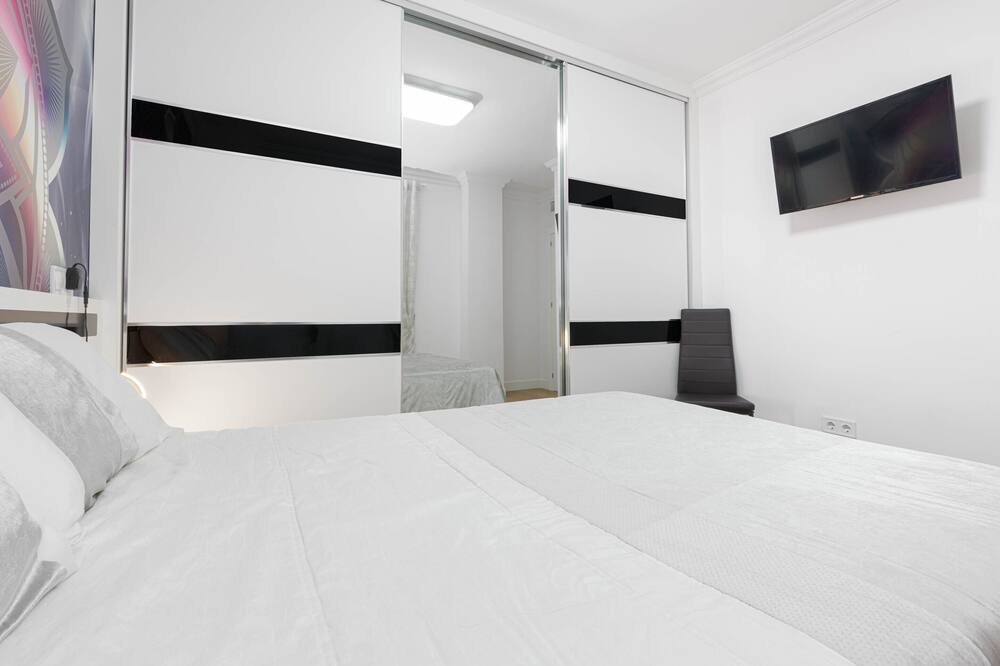 Photo of Bedroom in Explanada de la Estacion
