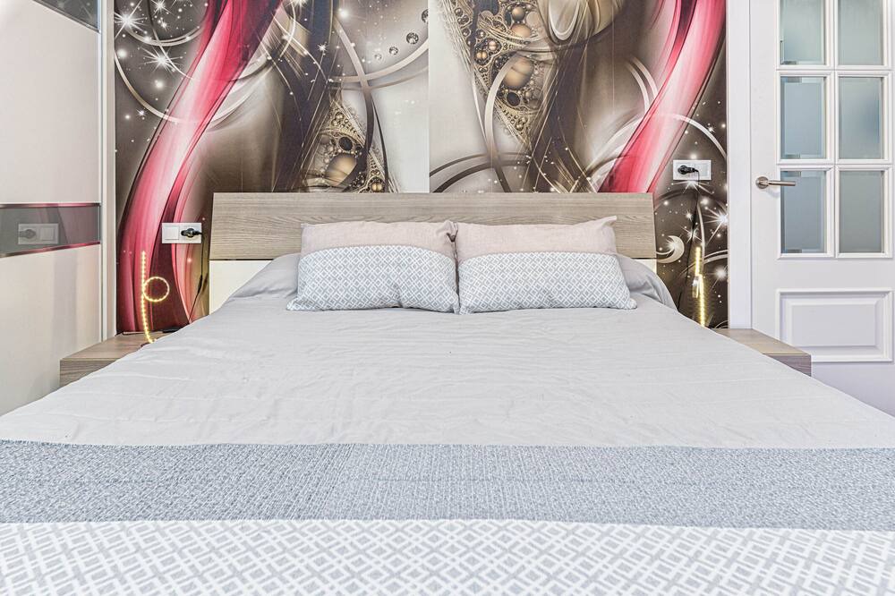 Photo of Bedroom in Explanada de la Estacion