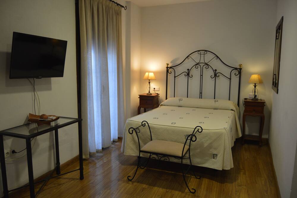 Photo of Bedroom in Montemayor