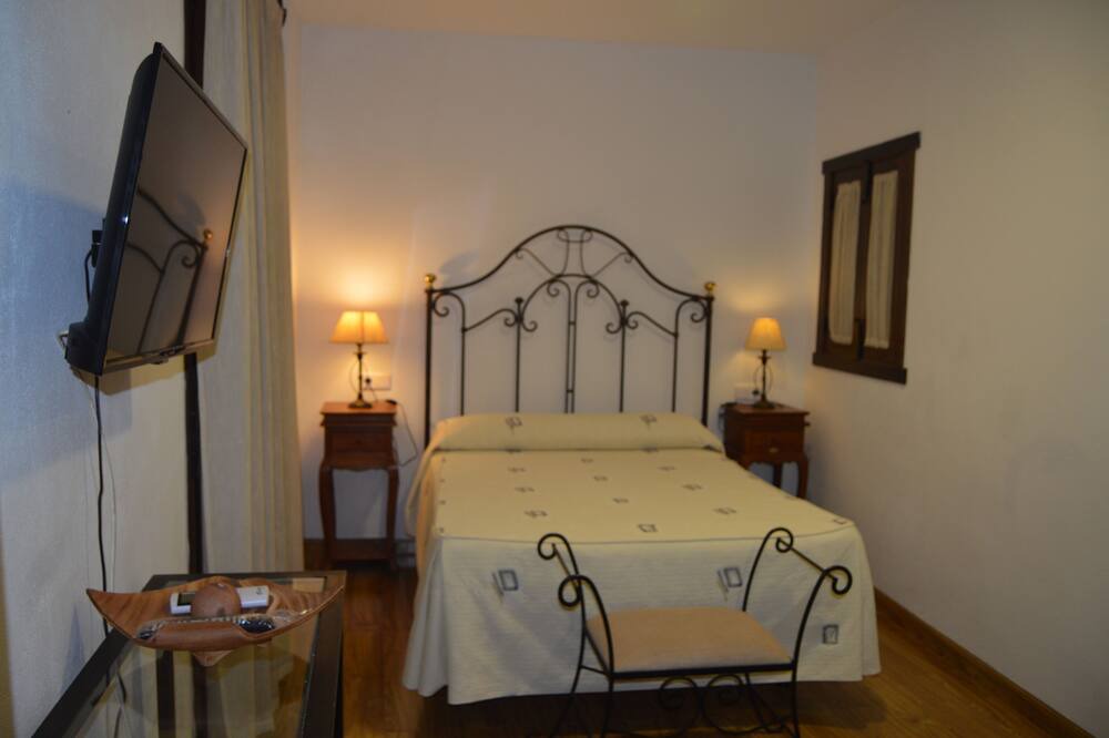 Photo of Bedroom in Montemayor