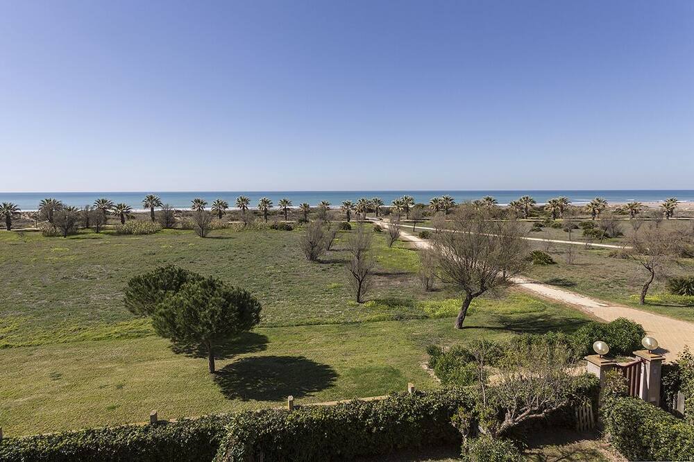 Photo of Outdoor in Rota