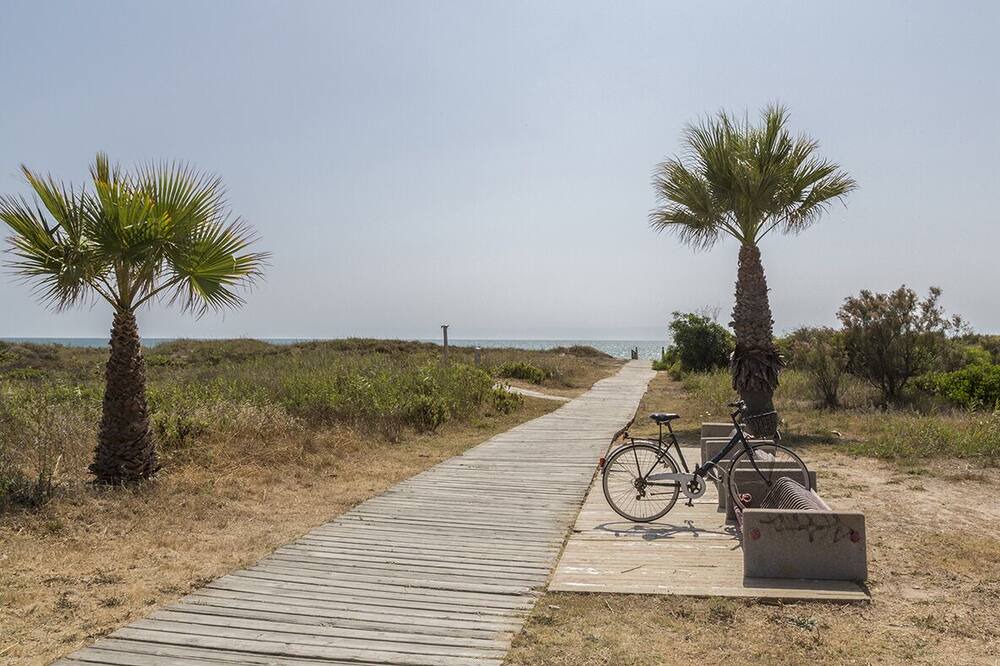 Photo of Outdoor in Rota