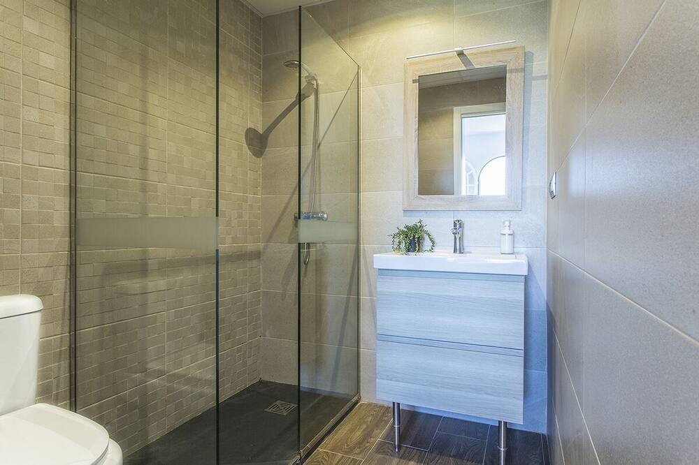 Photo of Bathroom in Rota