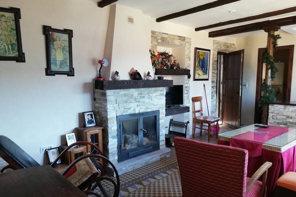 Photo of Livingroom in Tozar