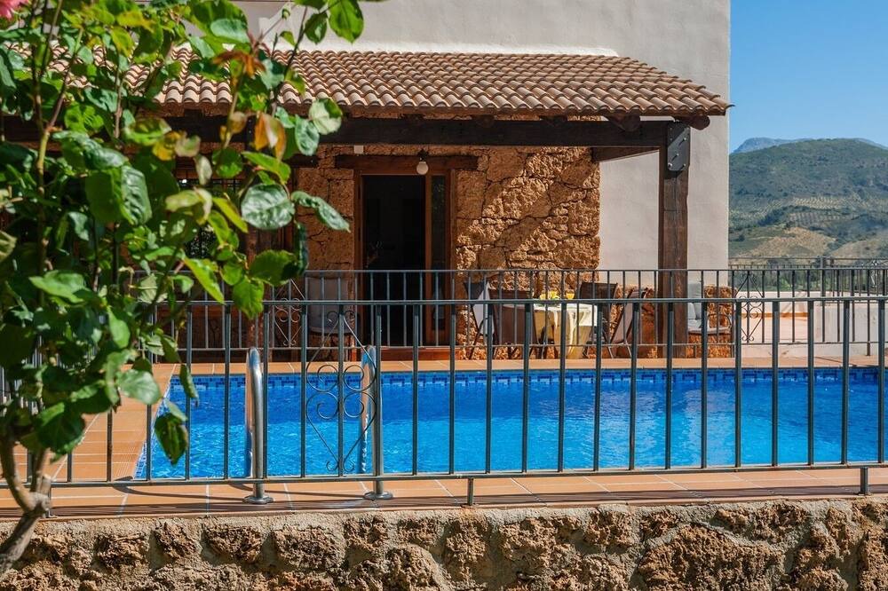 Photo of Outdoor in Arbuniel