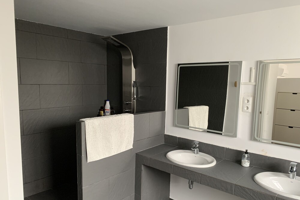 Photo of Bathroom in Arroyomolinos