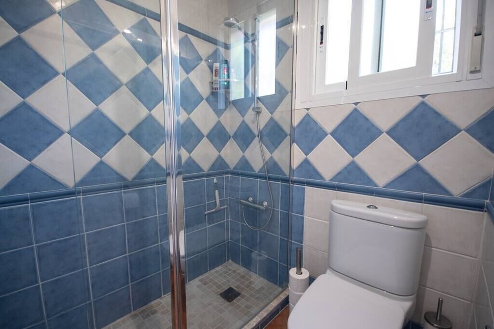 Photo of Bathroom in Urbanizacion Costabella