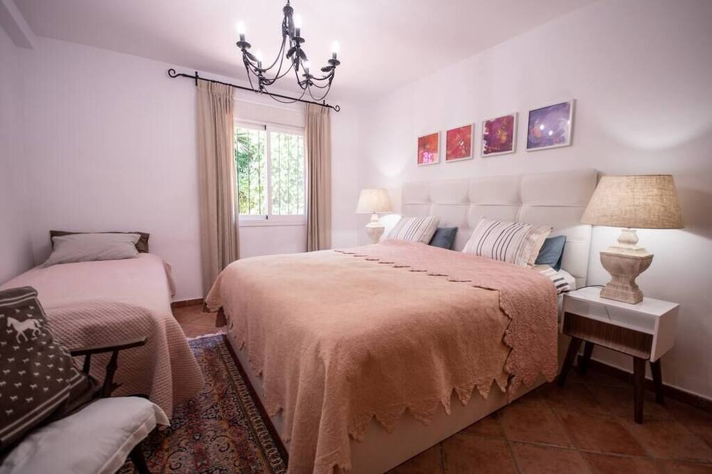 Photo of Bedroom in Urbanizacion Costabella