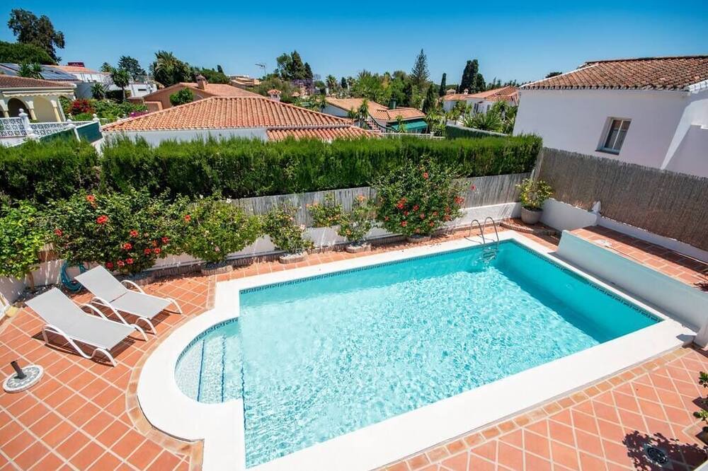 Photo of Outdoor in Urbanizacion Costabella