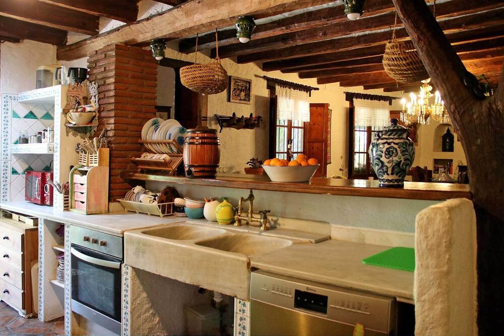 Photo of Kitchen in Jimera de Libar