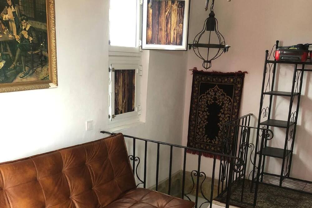 Photo of Livingroom in Gibralgalia