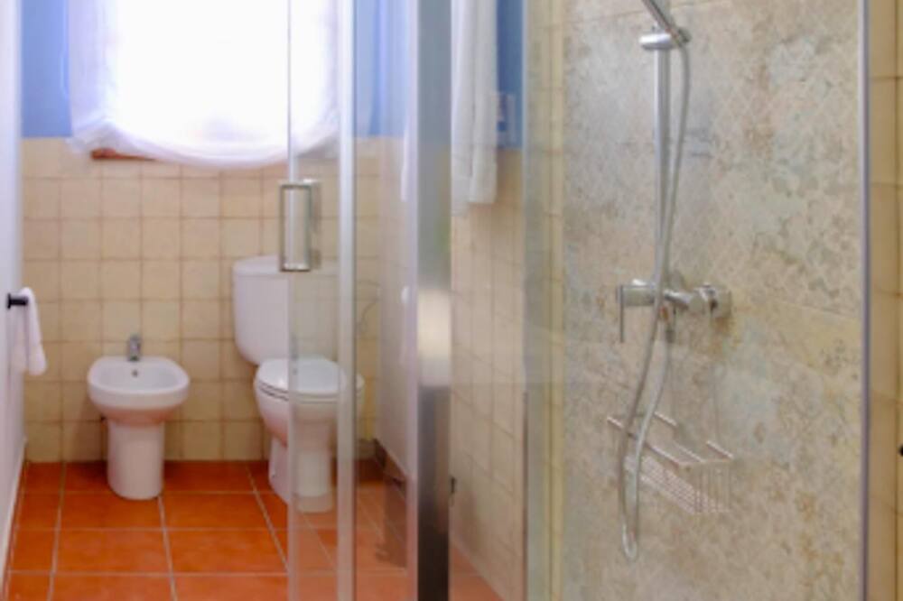 Photo of Bathroom in Alozaina