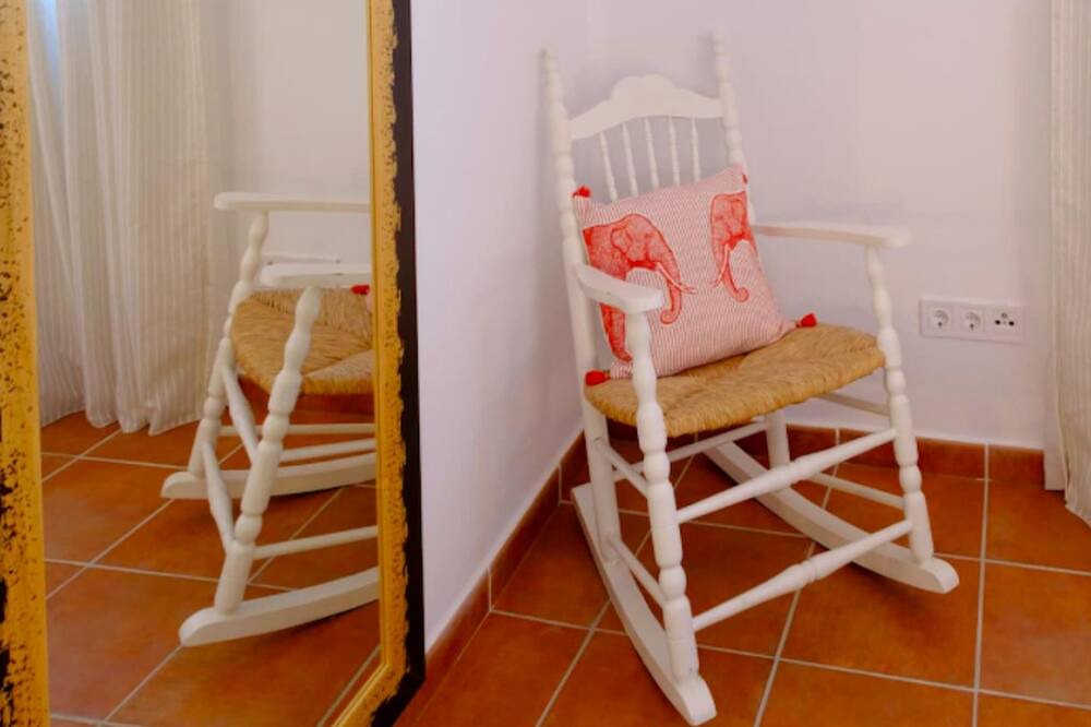 Photo of Bedroom in Alozaina