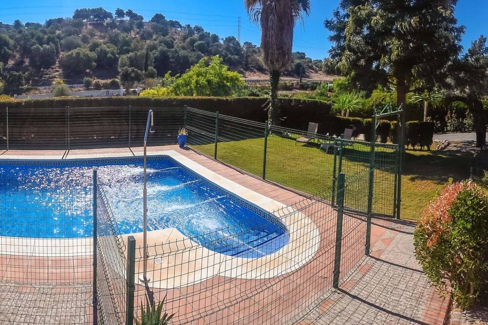 Photo of Outdoor in Penaflor