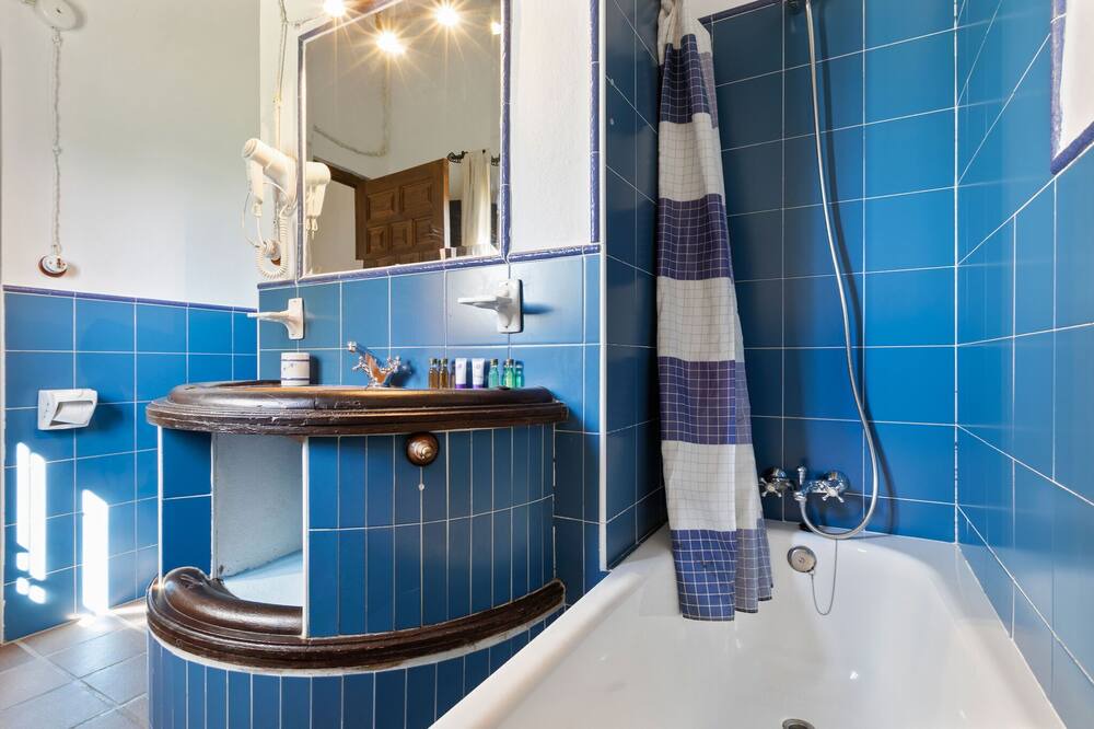 Photo of Bathroom in La Joya