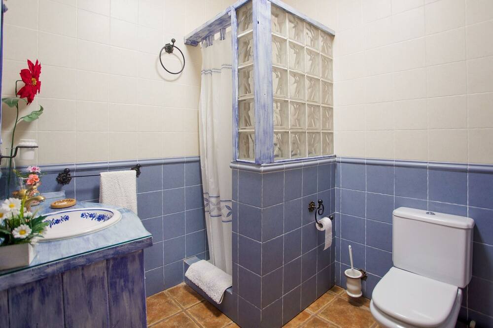 Photo of Bathroom in Zagrilla
