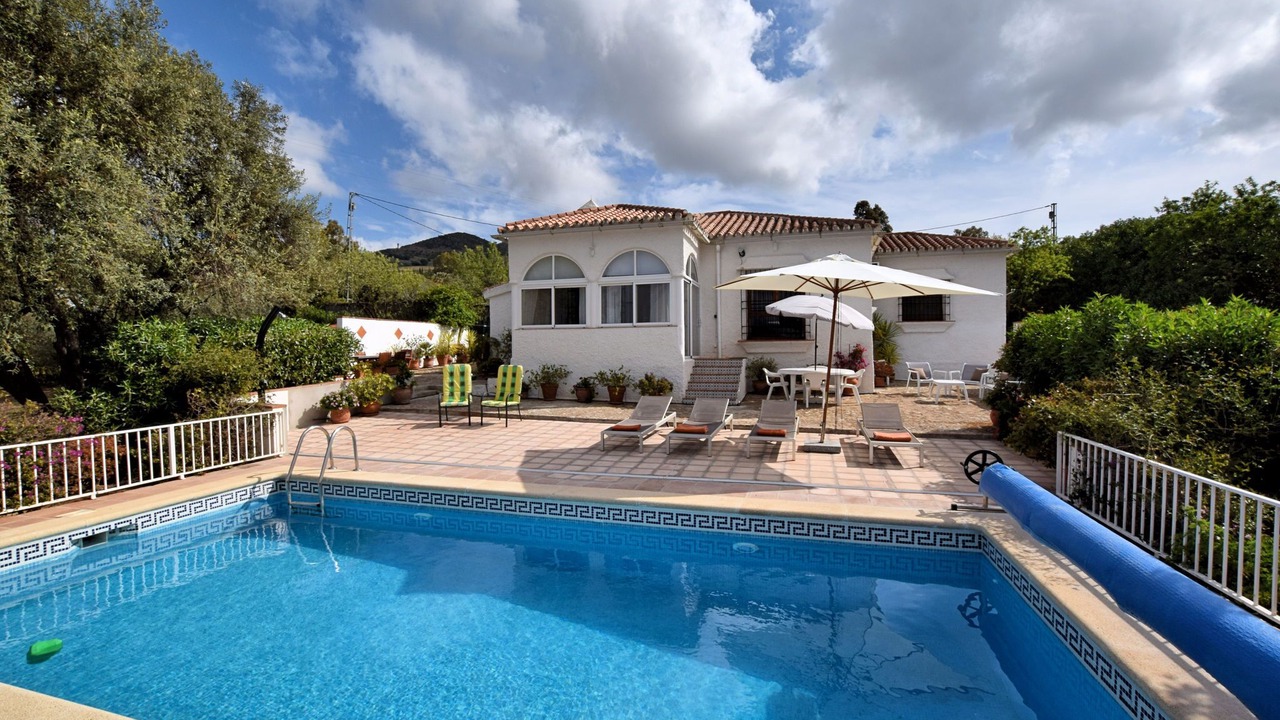 Photo of Outdoor in Almogia