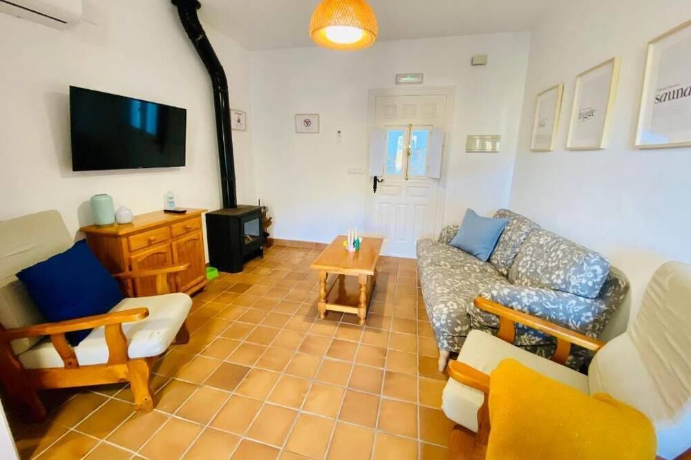 Photo of Livingroom in Benamahoma