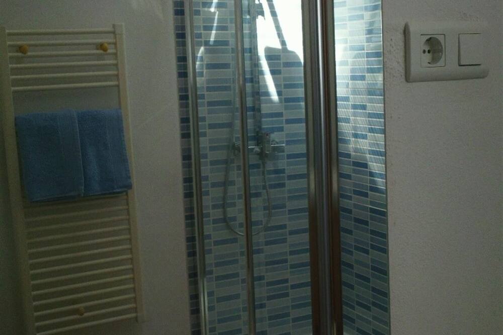 Photo of Bathroom in Coin