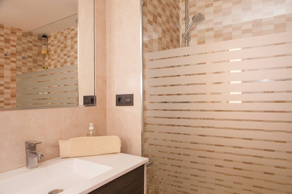 Photo of Bathroom in Genil