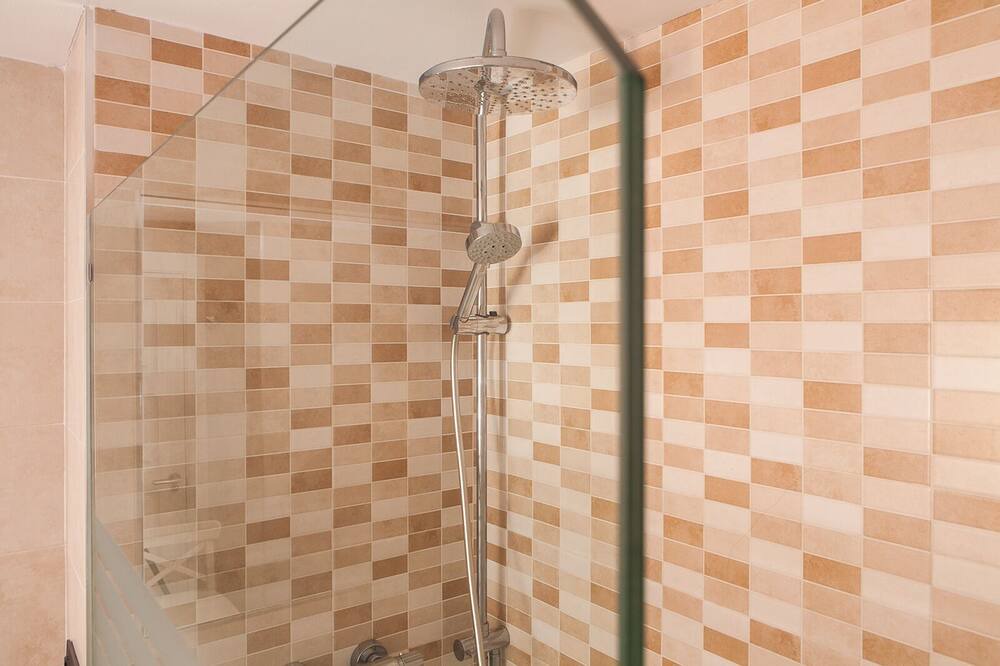 Photo of Bathroom in Genil