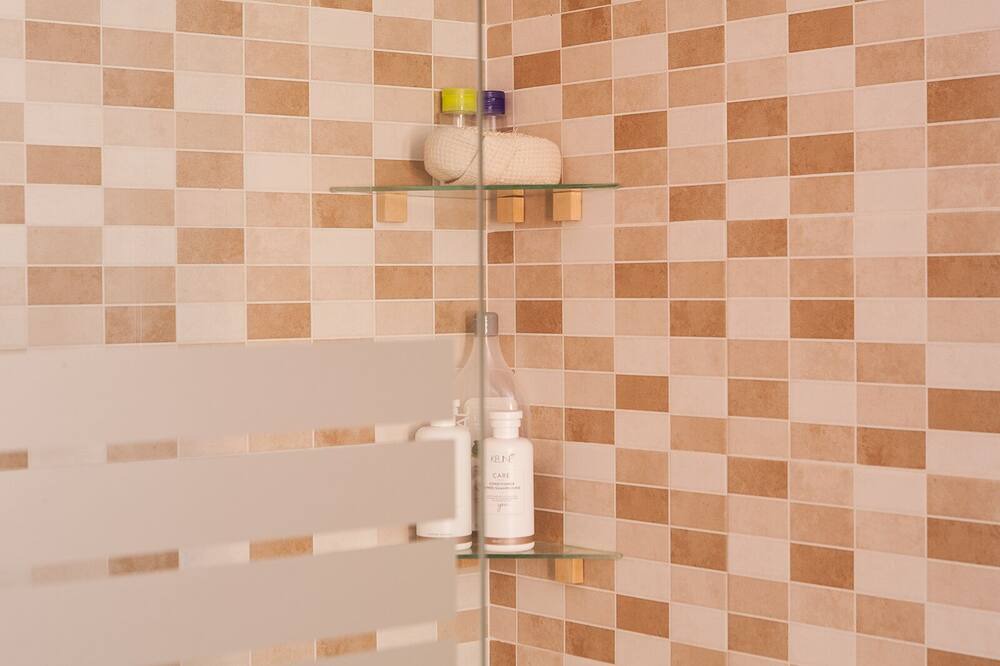 Photo of Bathroom in Genil
