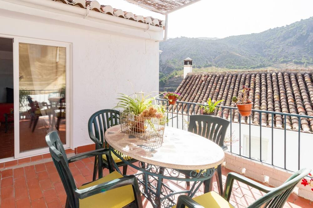 Photo of Patio Balcony in Niguelas