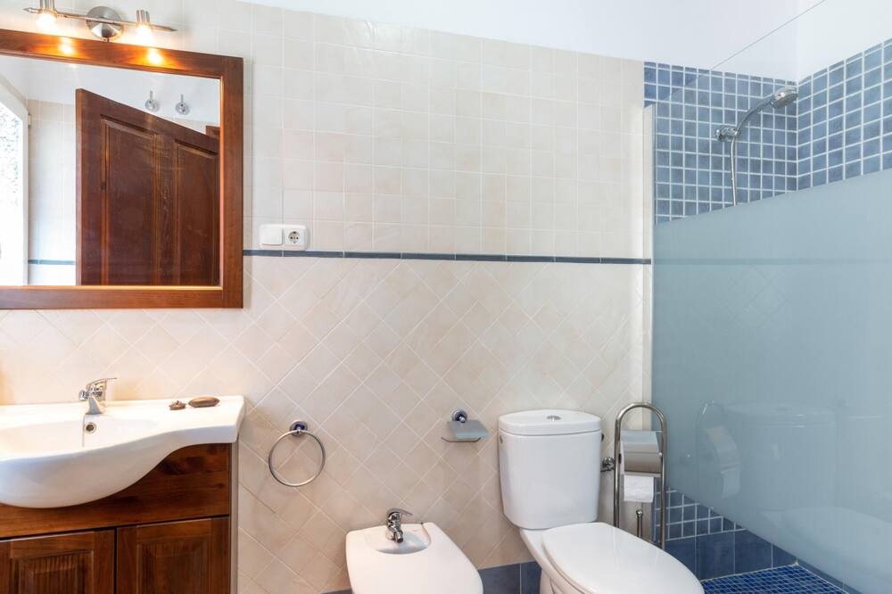 Photo of Bathroom in Durcal