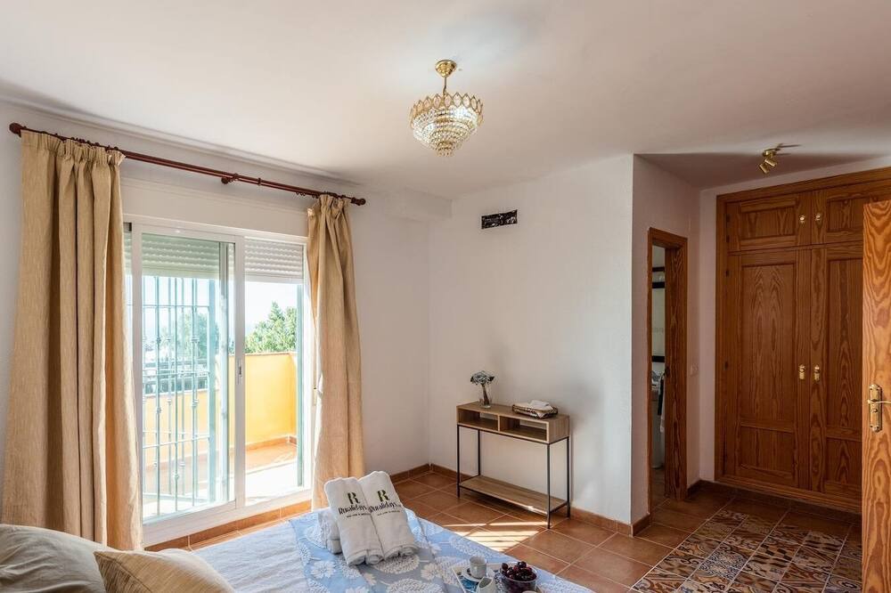 Photo of Bedroom in Benagalbon
