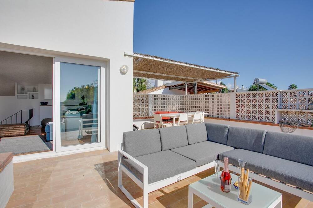 Photo of Patio Balcony in Bahia Dorada