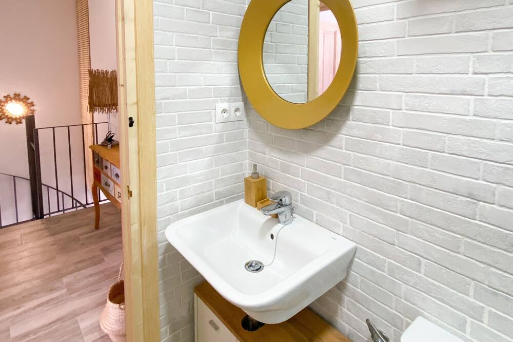 Photo of Bathroom in Montejaque