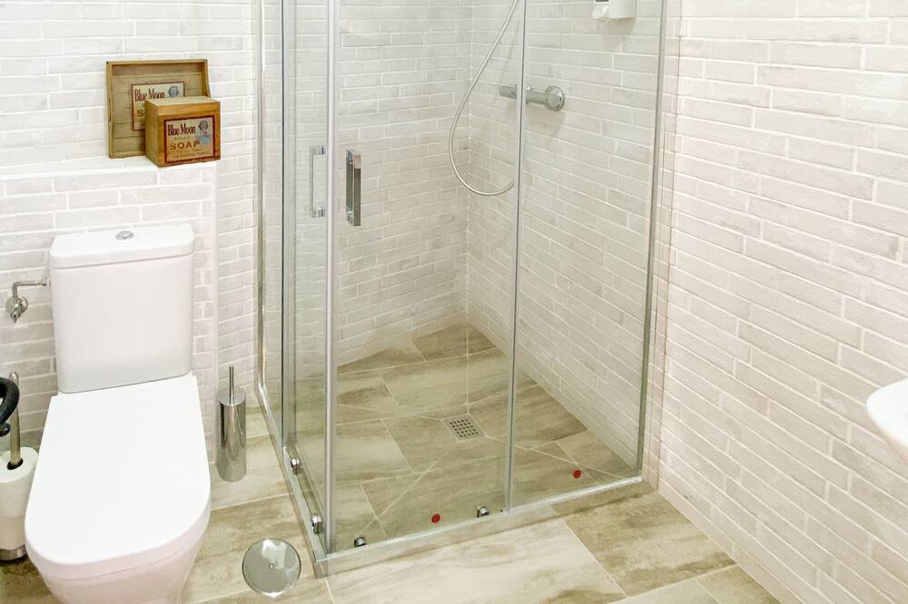 Photo of Bathroom in Montejaque
