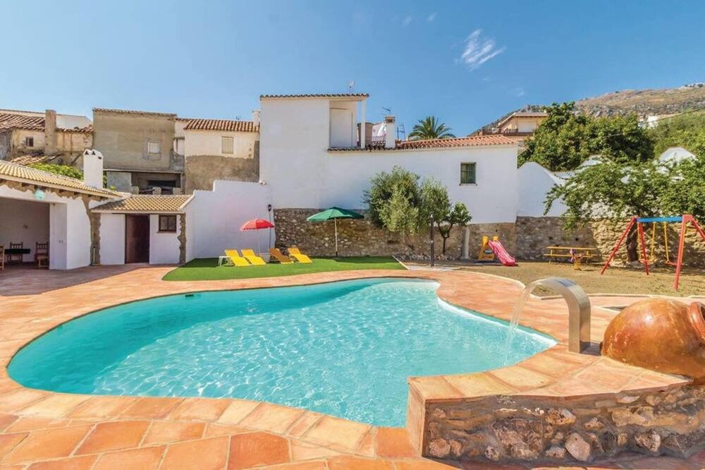 Photo of Outdoor in Mondron
