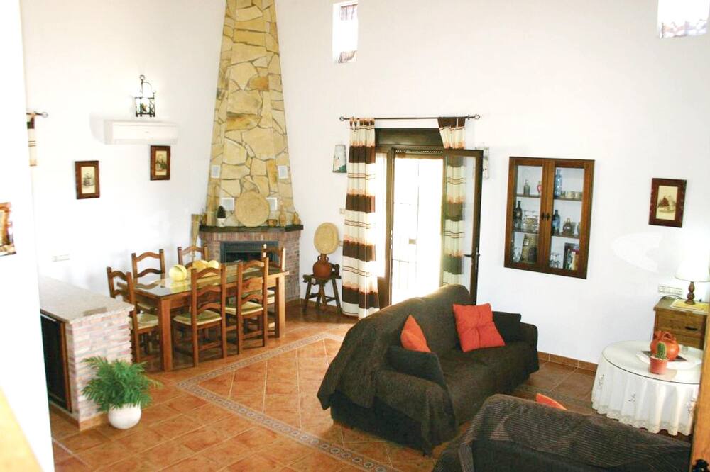 Photo of Livingroom in El Gastor