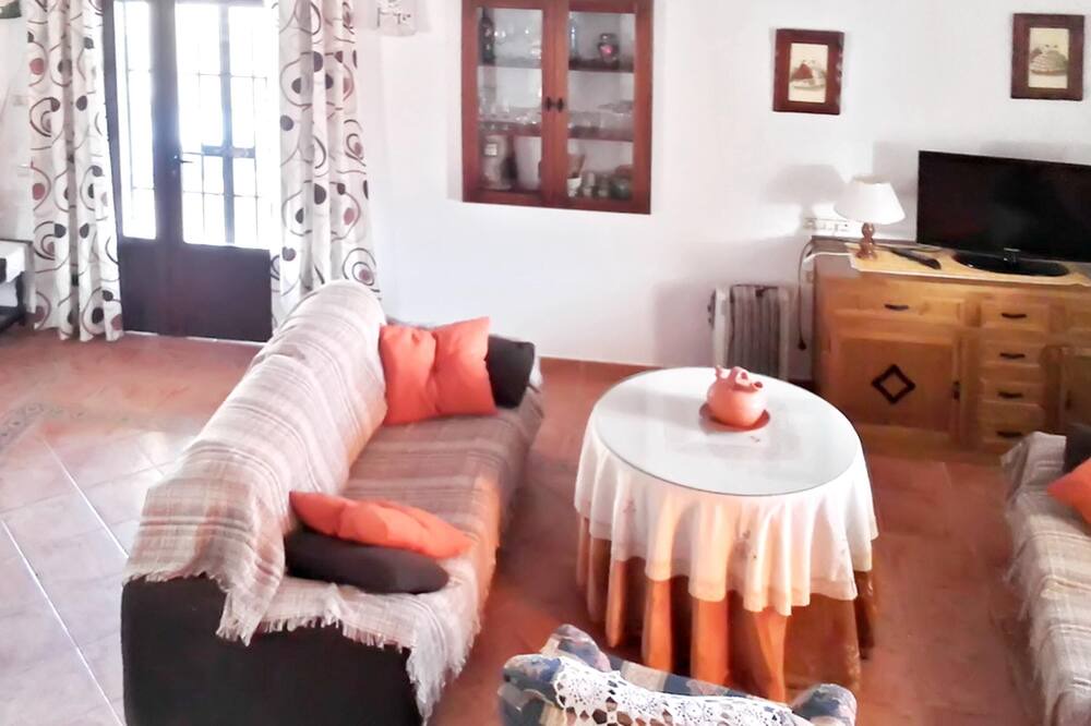 Photo of Livingroom in El Gastor
