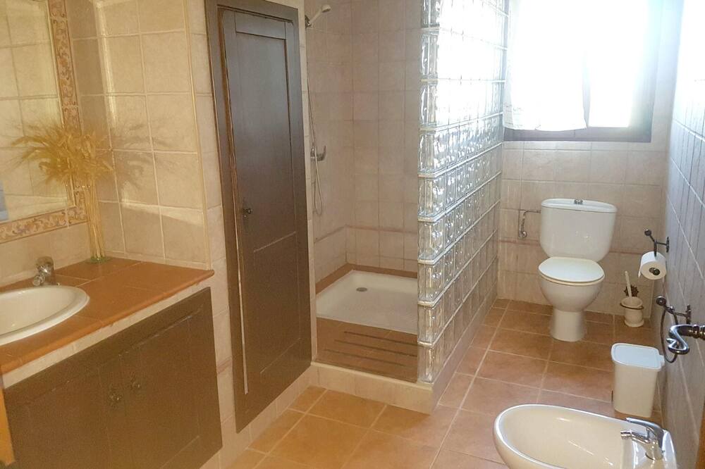 Photo of Bathroom in Arriate
