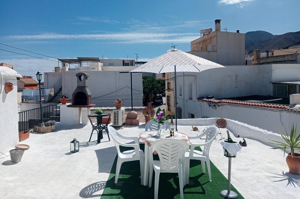 Photo of Patio Balcony in Illar
