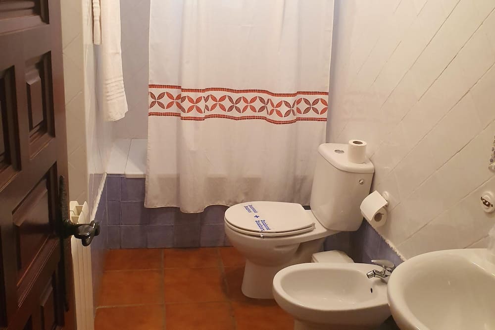 Photo of Bathroom in Hornachuelos