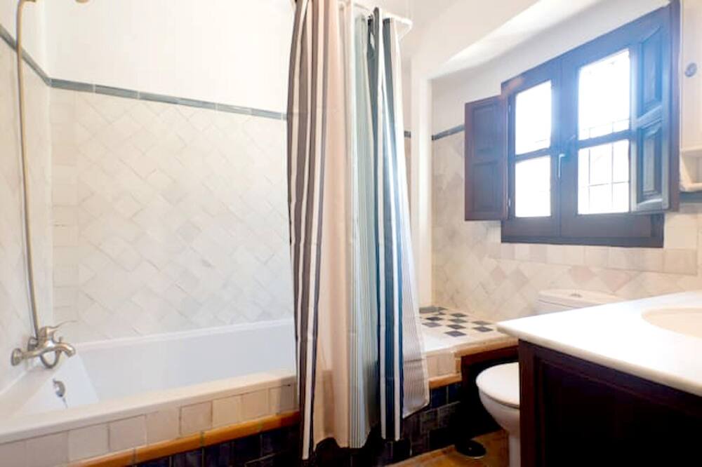 Photo of Bathroom in Beiro