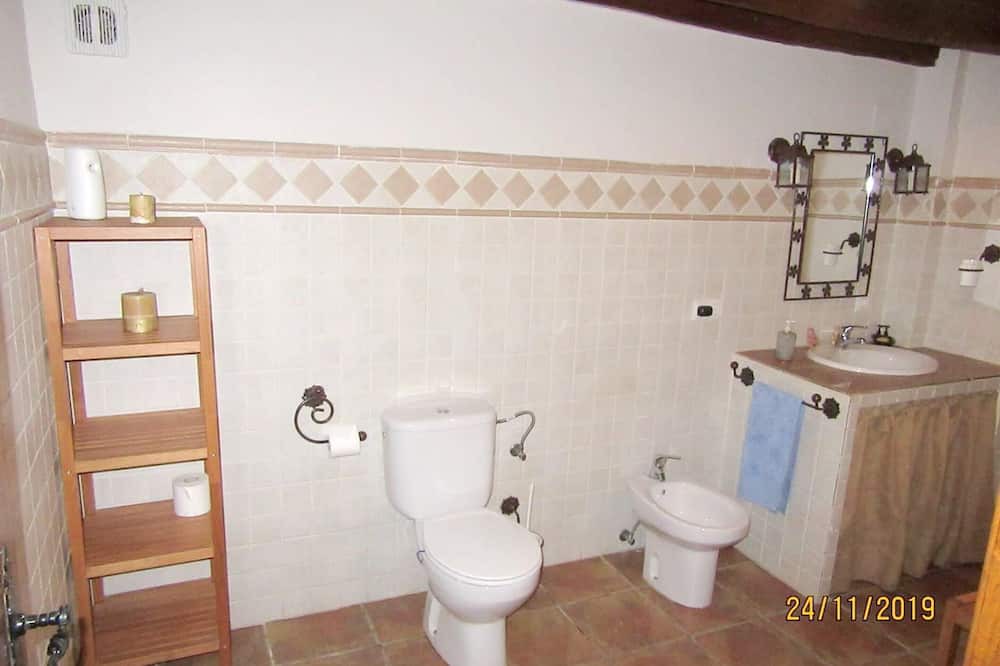 Photo of Bathroom in El Alcornocal