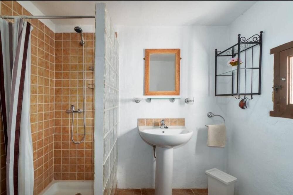 Photo of Bathroom in Colmenar