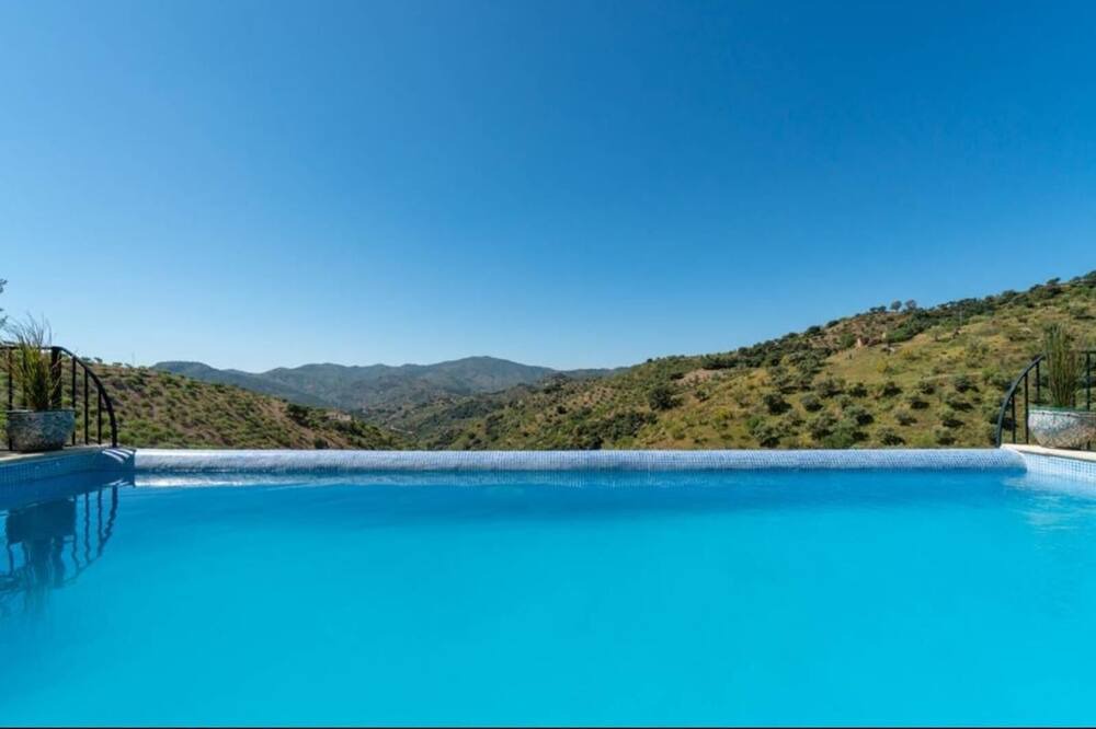 Photo of Outdoor in Colmenar