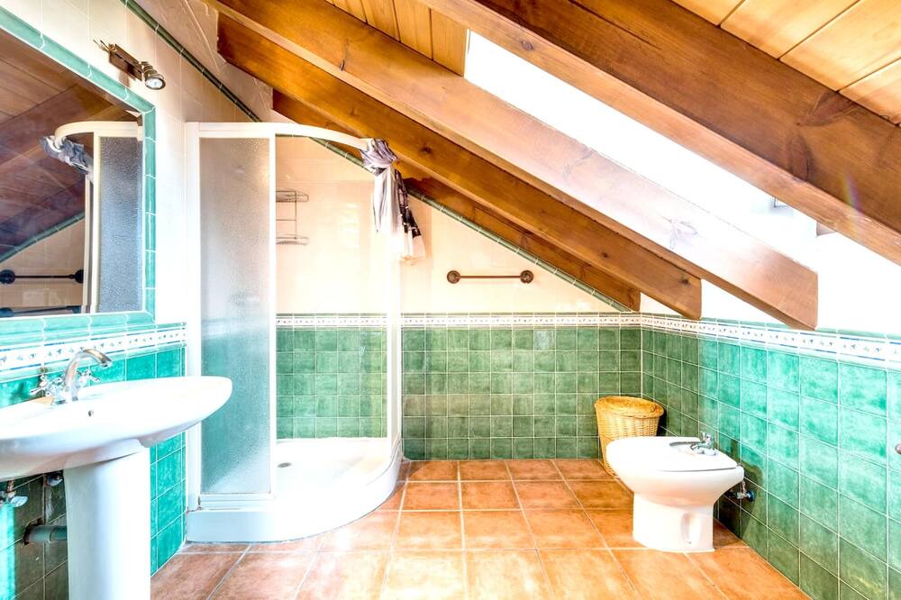 Photo of Bathroom in Almogia