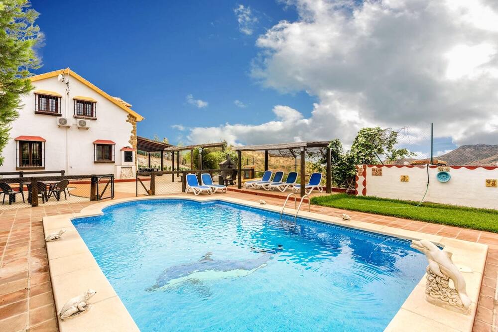 Photo of Outdoor in Almogia