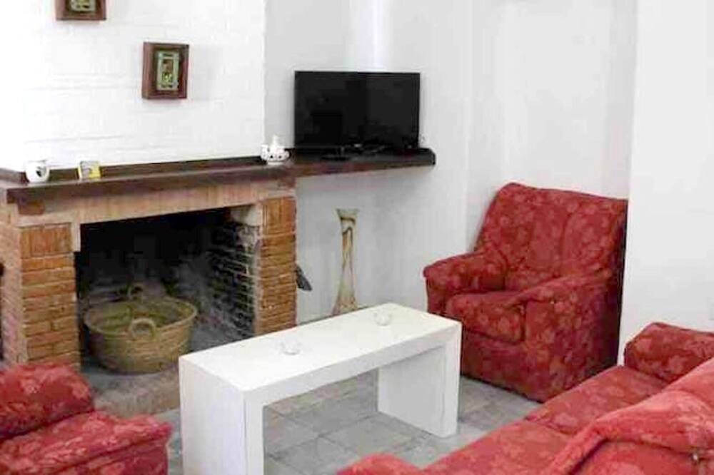 Photo of Livingroom in Benamahoma