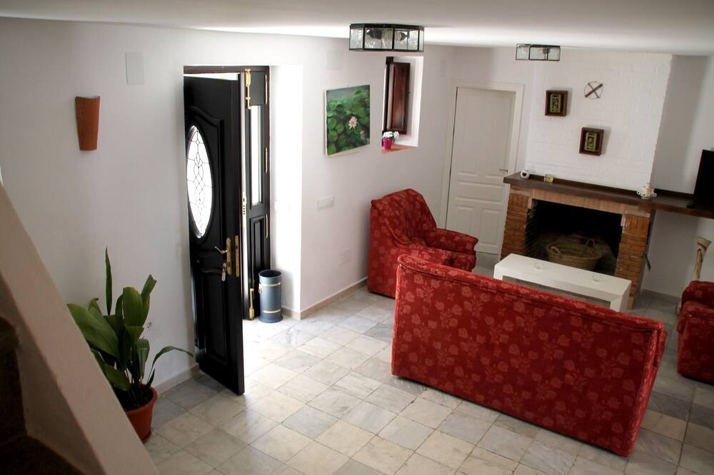 Photo of Livingroom in Benamahoma