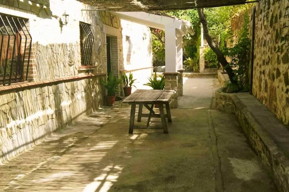 Photo of Livingroom in Benamahoma