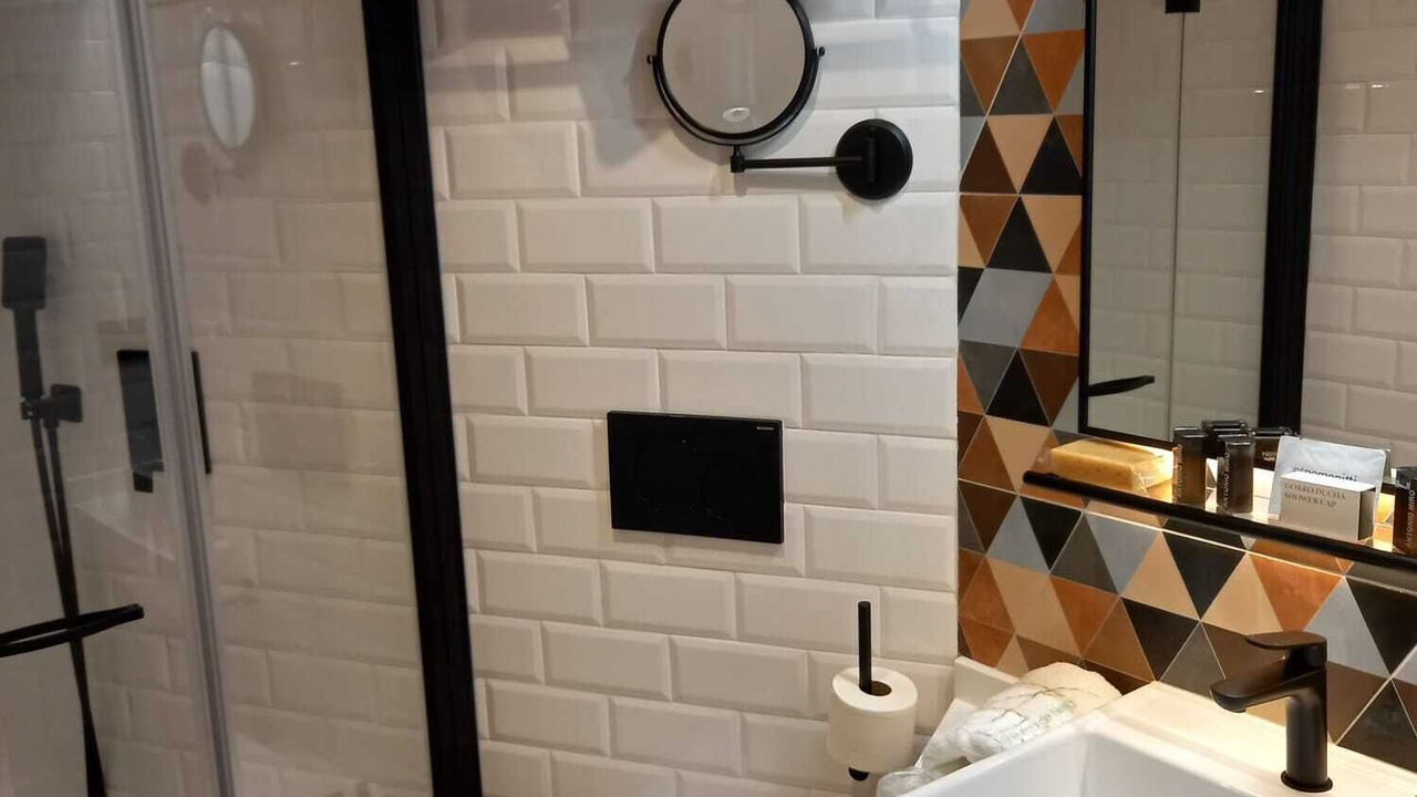 Photo of Bathroom in Nerja City Centre