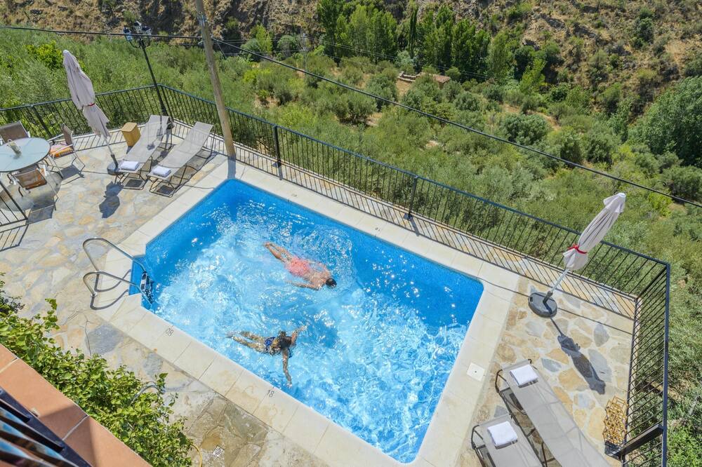 Photo of Outdoor in Laroya